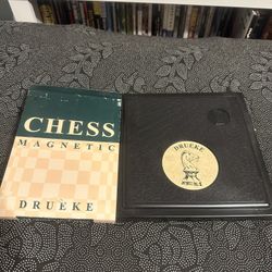 Drueke Magnetic travel Chess Set 