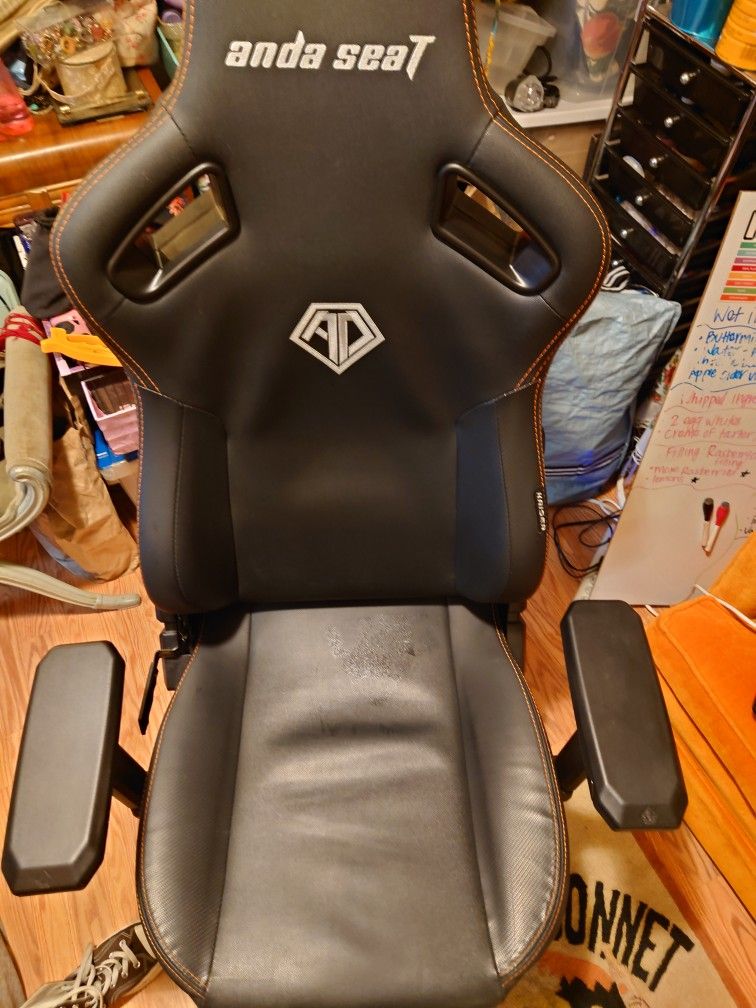 Kaiser-Anda Seat Gaming Chair