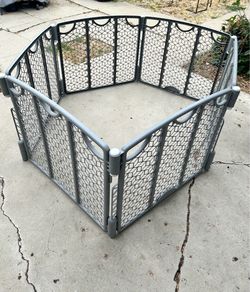 6  panel play yard by EVENFLO