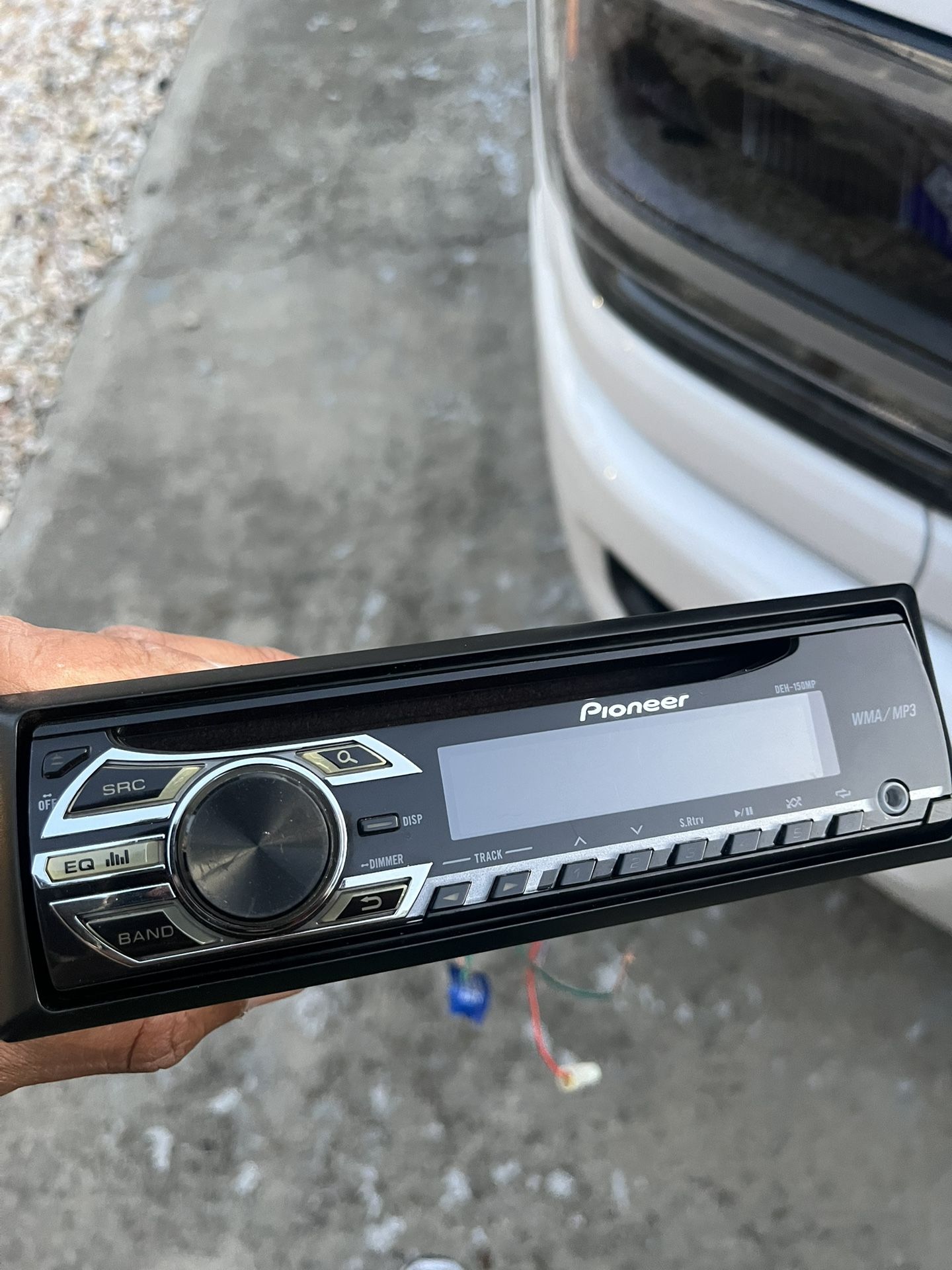 Pioneer DEH-150MP Single-Din Car Stereo