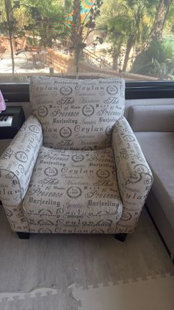 Accent chair