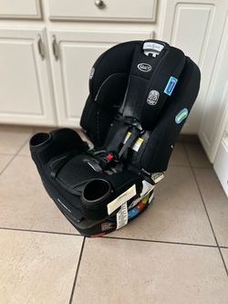 Graco Extend2Fit DLX Car seat