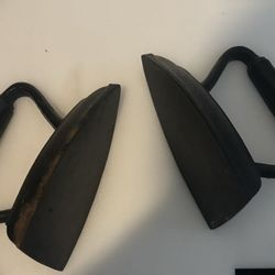 Vintage Cast Iron Irons. 