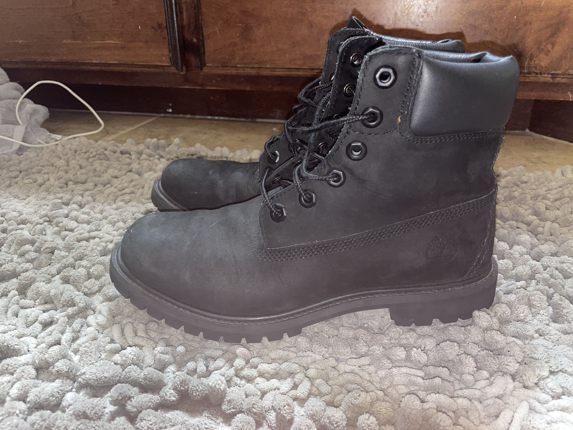 Black Timberland Boots Women’s Size 9 US