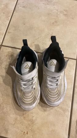 Toddler Nike shoe