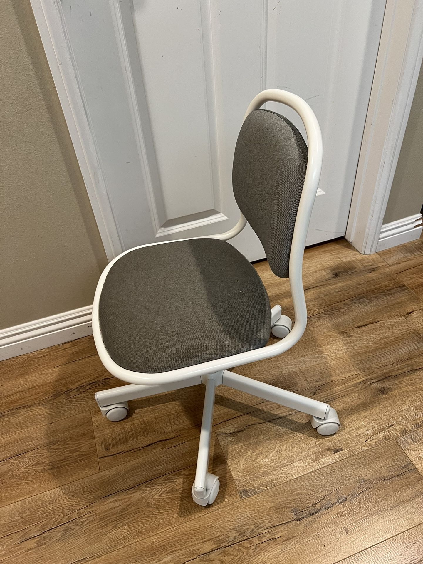 Kids Chair(adjustable 