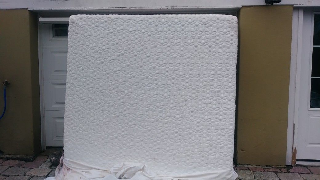 King Size Bob-O-Pedidic Mattress and Boxsprings.