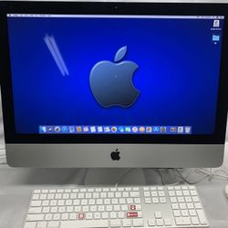 i5..i5…I-MAC 21.5 Inches SLIM ..( MONTERREY SOFTWARE ) 256.0  SSD. ( Capacity )  8.0 GB RAM . READY FOR CLASSES  Looks Like Brand New 