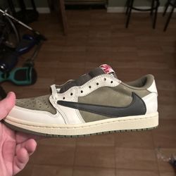 Travis Scott Reverse Olive Size 8 