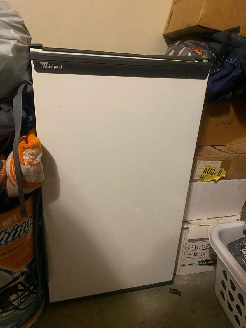 Mini Fridge