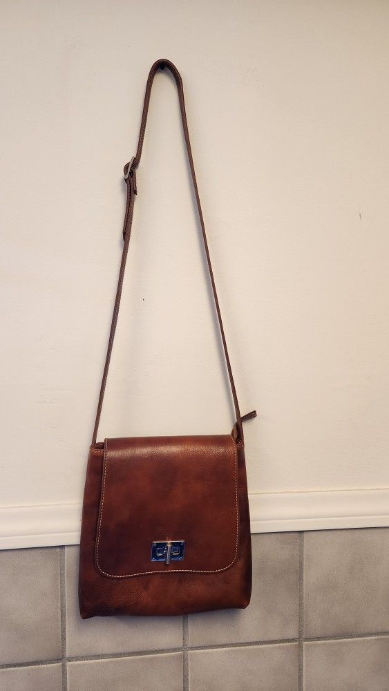 Pellaria Italian Leather Purse From Rome Italy. In Great Condition Basically New