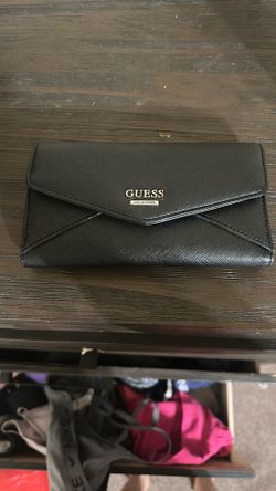 Bran New Guess Wallet