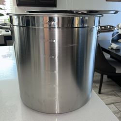 Large Pot