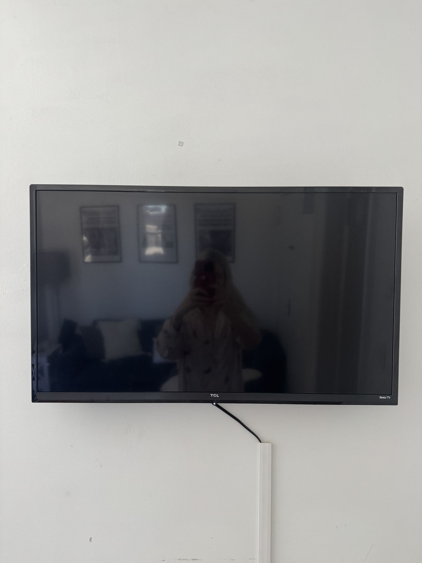 32 in Roku Smart TV