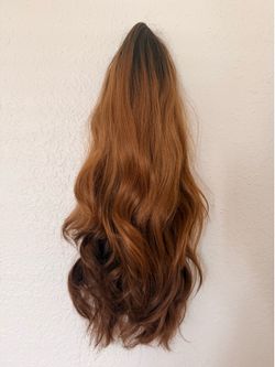 Synthetic lace wig