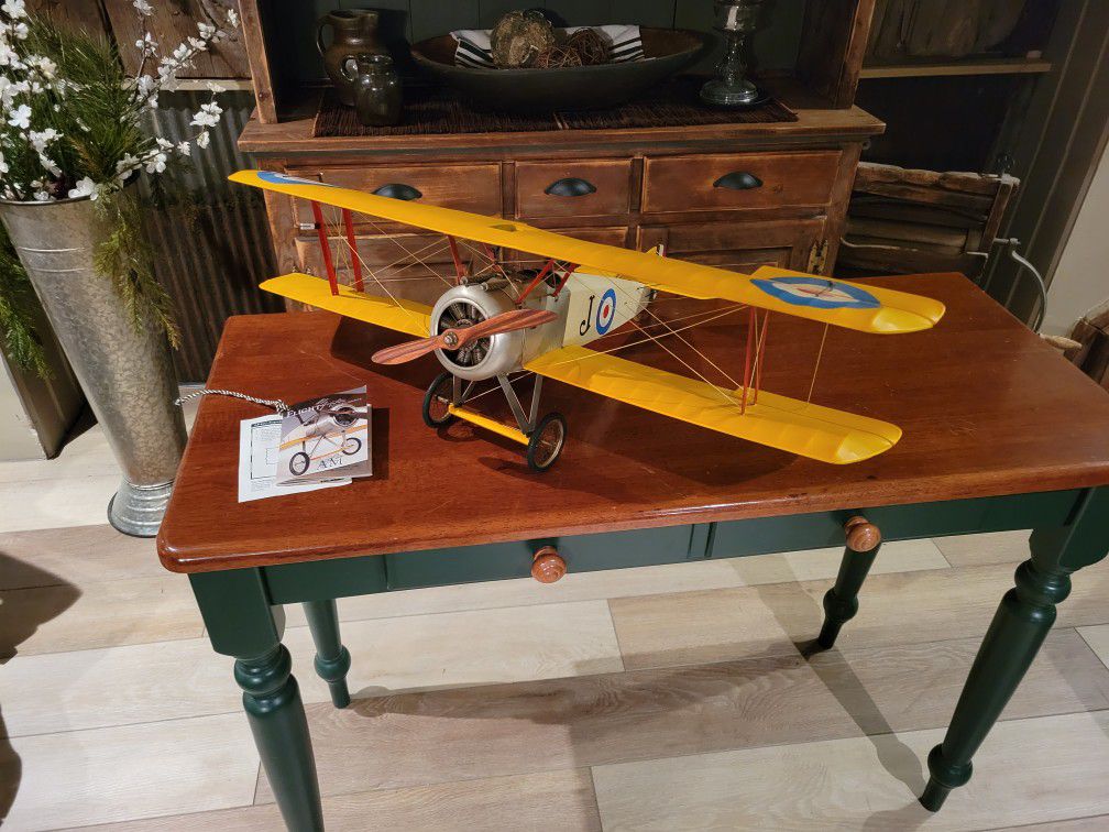 Model Vintage Plane