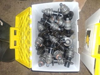 Carbide teeth for asphalt