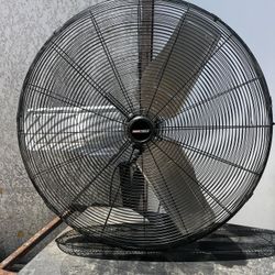 30 Inch Oscillating Fan 