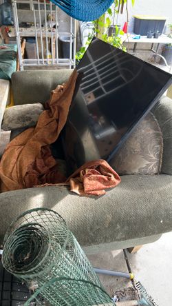 Free Couches
