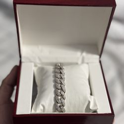 9.25 Silver bracelet 