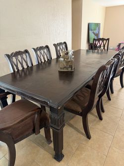 Dinning table