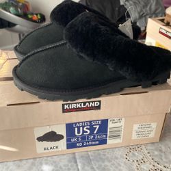 Black Slippers