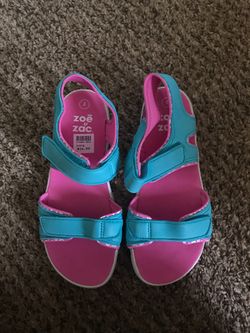 Zoe and Zac Strap Sandals