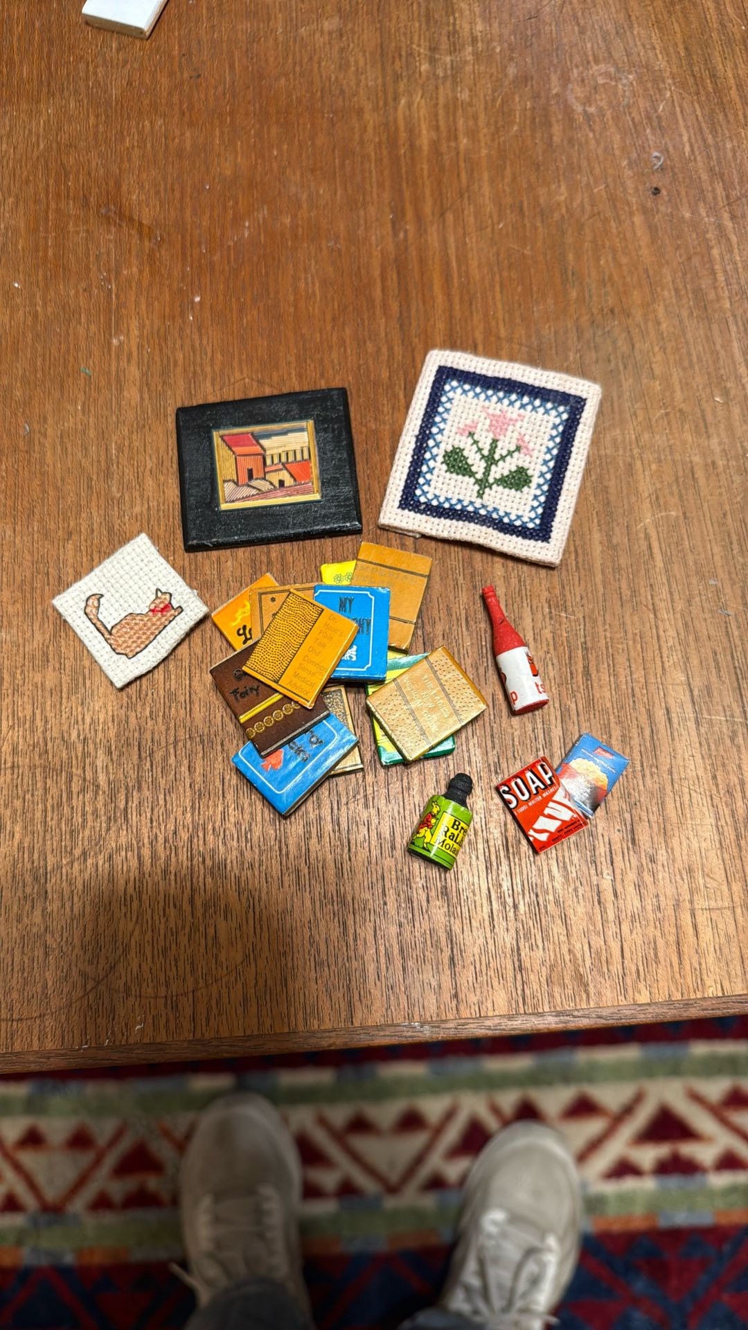 Dollhouse Home Items