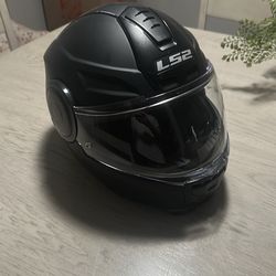 Xl motorcycle helmet ls2