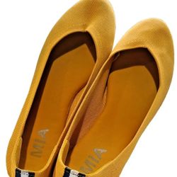 MIA Women's Mustard Aubrie Fabric stretch Racing Stripe Flat Shoes, 8M