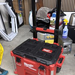 Milwaukee packout box.firm