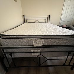 Bed frame, box spring and Mattress 