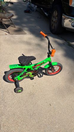 12” Kent Dino Power wt training wheels