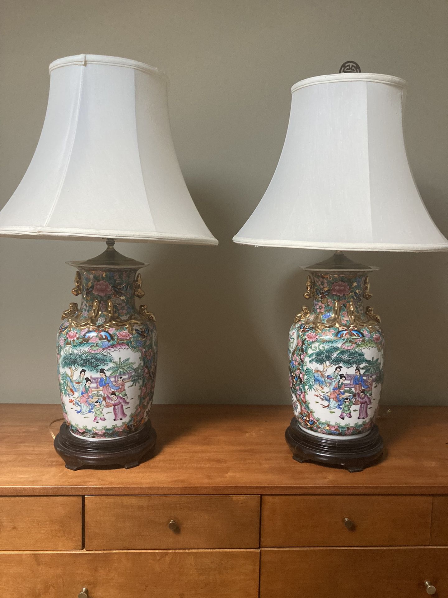 BEAUTIFUL vintage, Chinese porcelain lamps