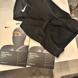 Nike Pro Hyperwarm Hood