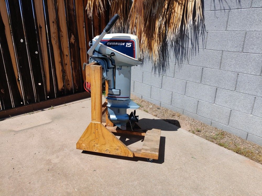 Outboard motor stand

