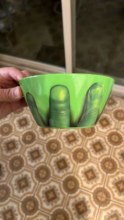 6 inch Official Marvel Hulk Bowl - Not Available in Stores
