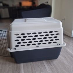 Petmate Dog Kennel 