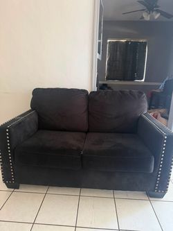 Sofas WILLING TO NEGOTIATE
