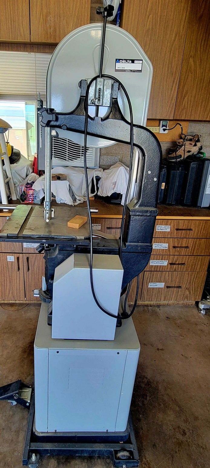 Delta 28-216 Bandsaw