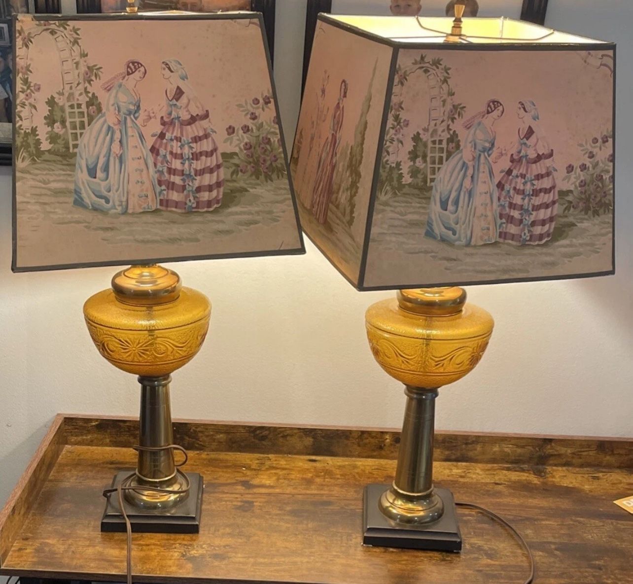 Pair of Vintage Amber Glass Table Lamps with Pastoral Shades – Mid-Century Charm