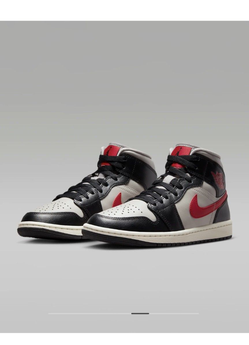 Women's Air Jordan 1 Mid Size 8.5