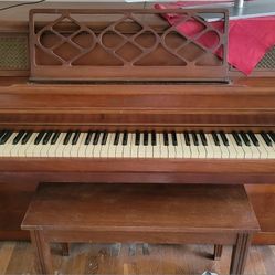 Kohler & Campbell Console Piano