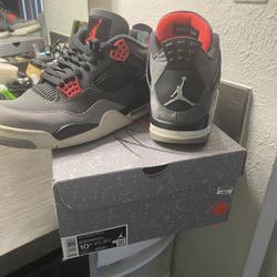 Jordan Retro 4