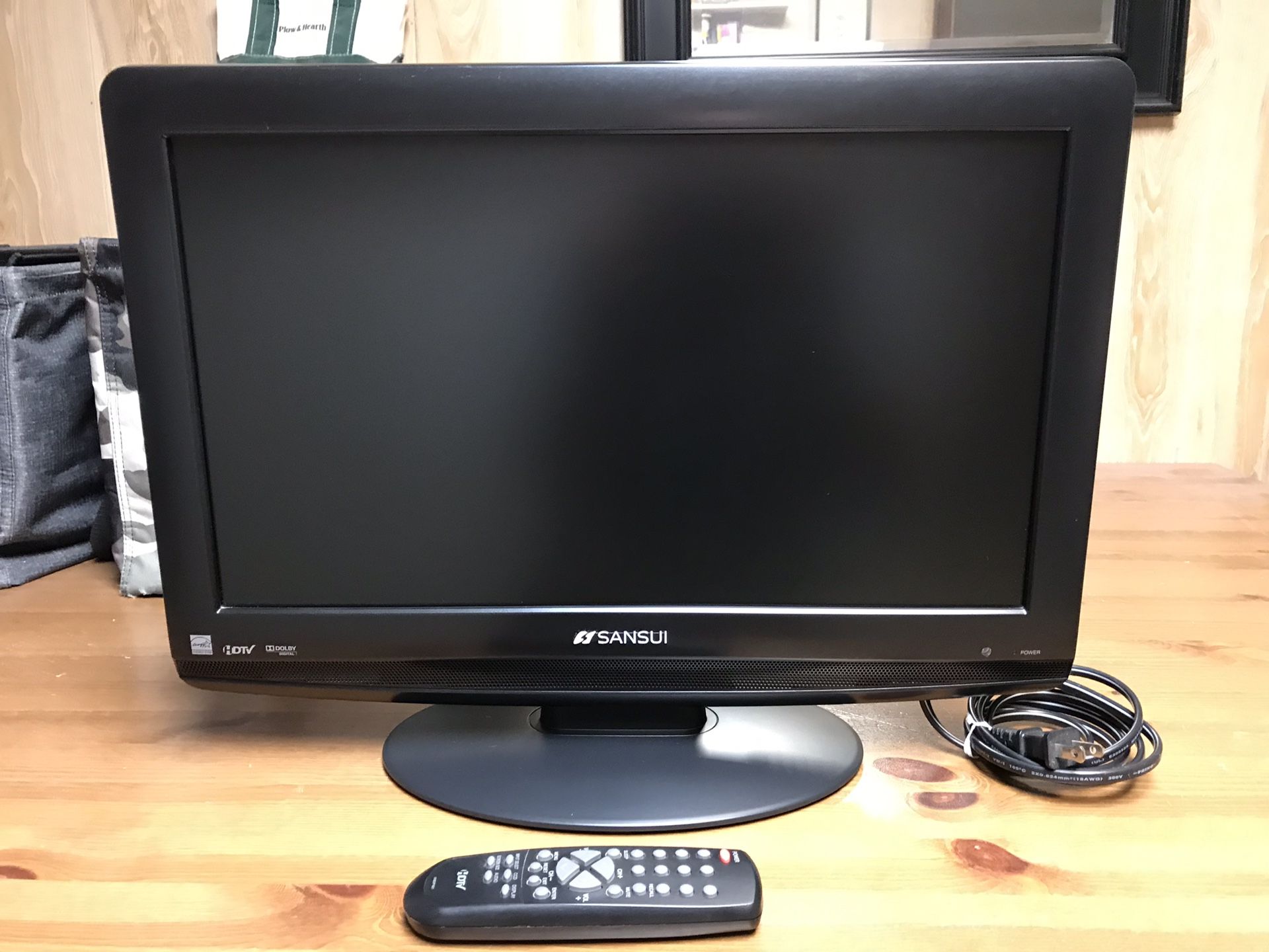 19” SANSUI LCD TV with Remote