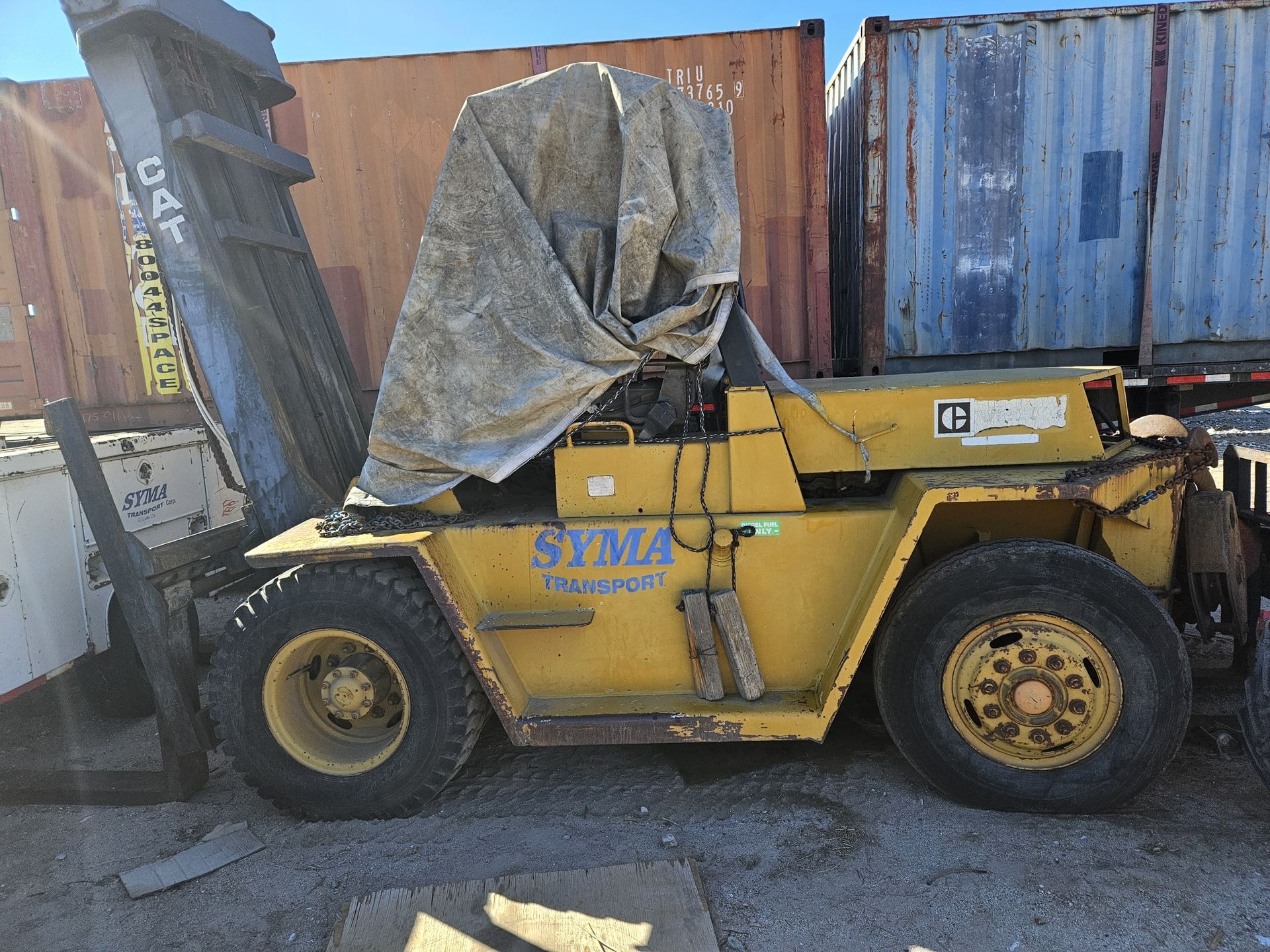 2004 Caterpillar Forklift