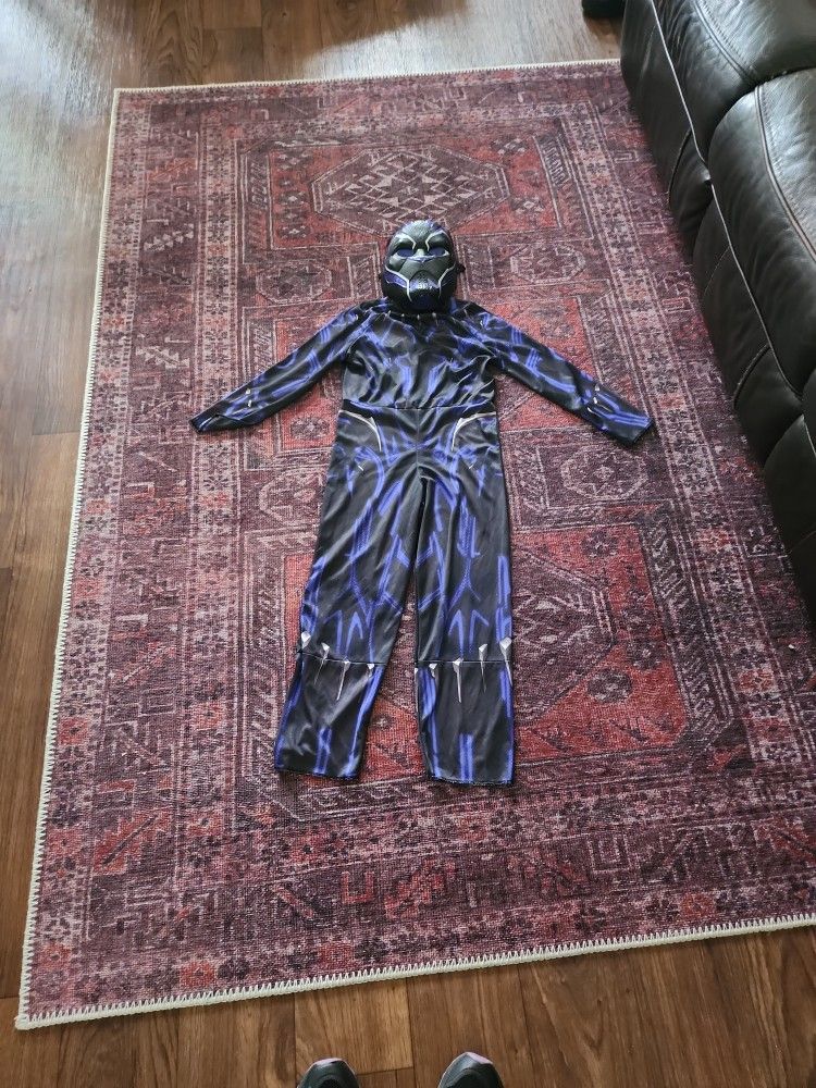 Halloween costume Black panther