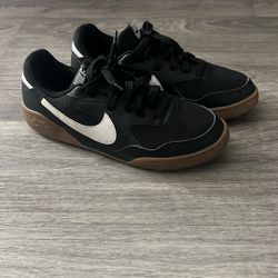 Men’s Nikes 