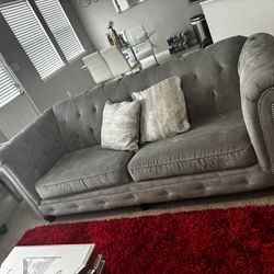 2 Couch / Sofa 