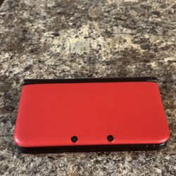 Nintendo 3DS XL Portable Gaming Console - Red and Black (No Charger)